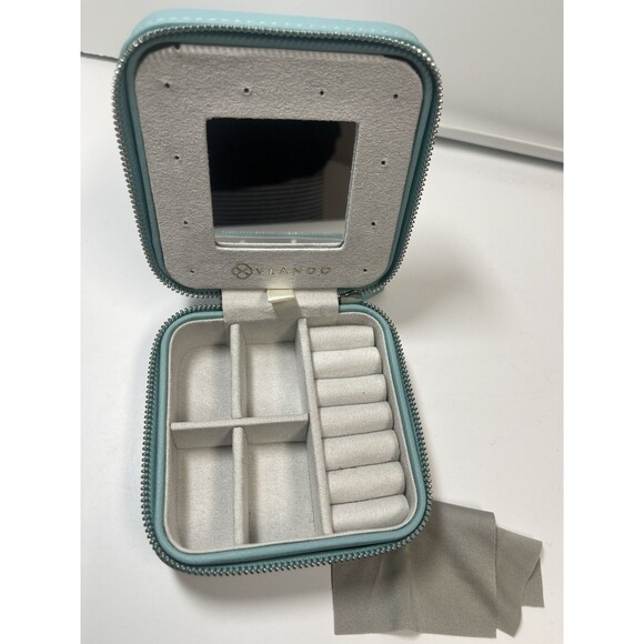 Vlando Mini Travel Portable Zip Jewlery Case In Mint Green New - Picture 6 of 9
